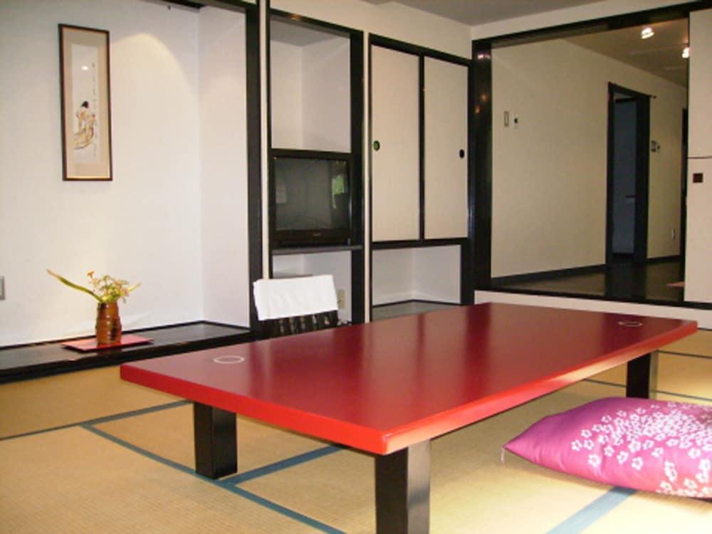 Shinki Hotel Sibukava Kültér fotó